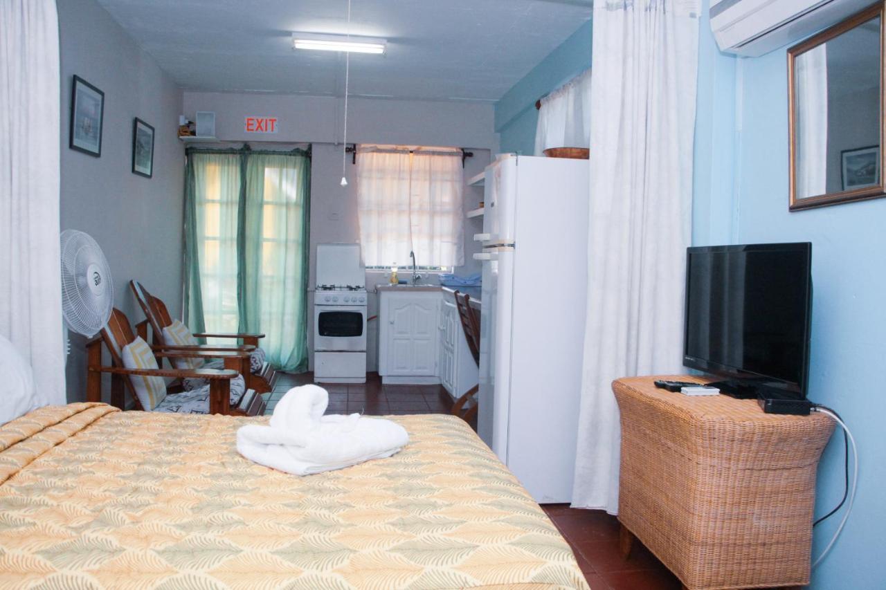 Buttercup Cottage Apartments Arnos Vale Exterior photo